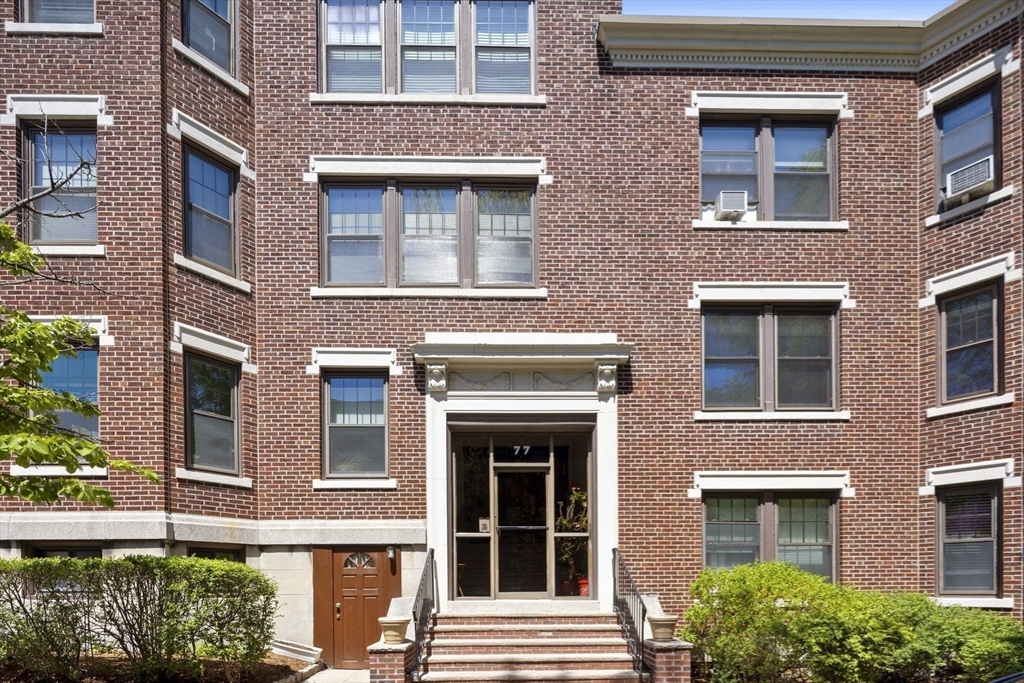 77 Parkman Street, Unit 4 Brookline, MA 02446 - Photo 18 of 20