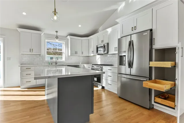 $4,500 | 95 Honeysuckle Road, Warwick, RI 02888