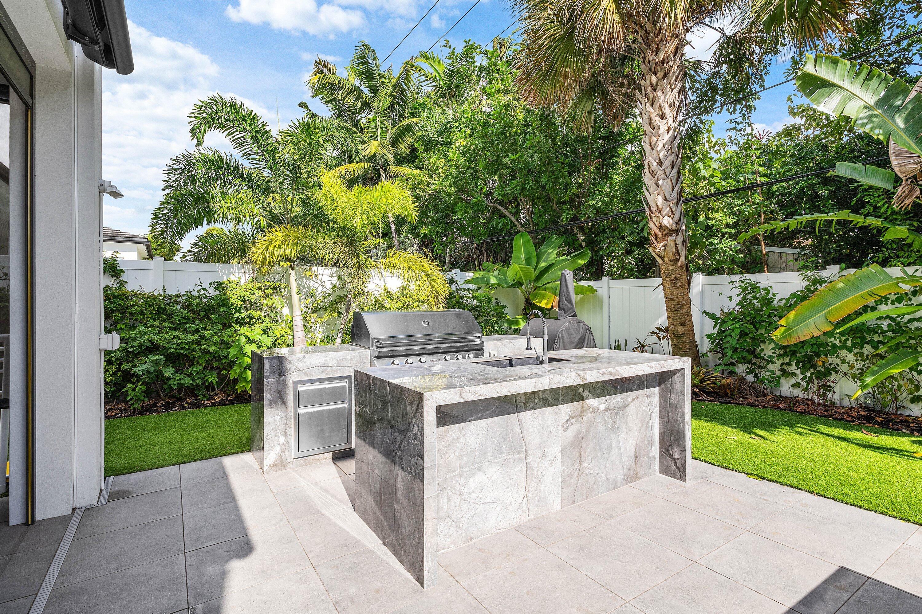 245 Northeast 6th Court Boca Raton, FL 33432 - Photo 51 of 81 054-245Northeast6thCourt-BocaRaton-FL-33