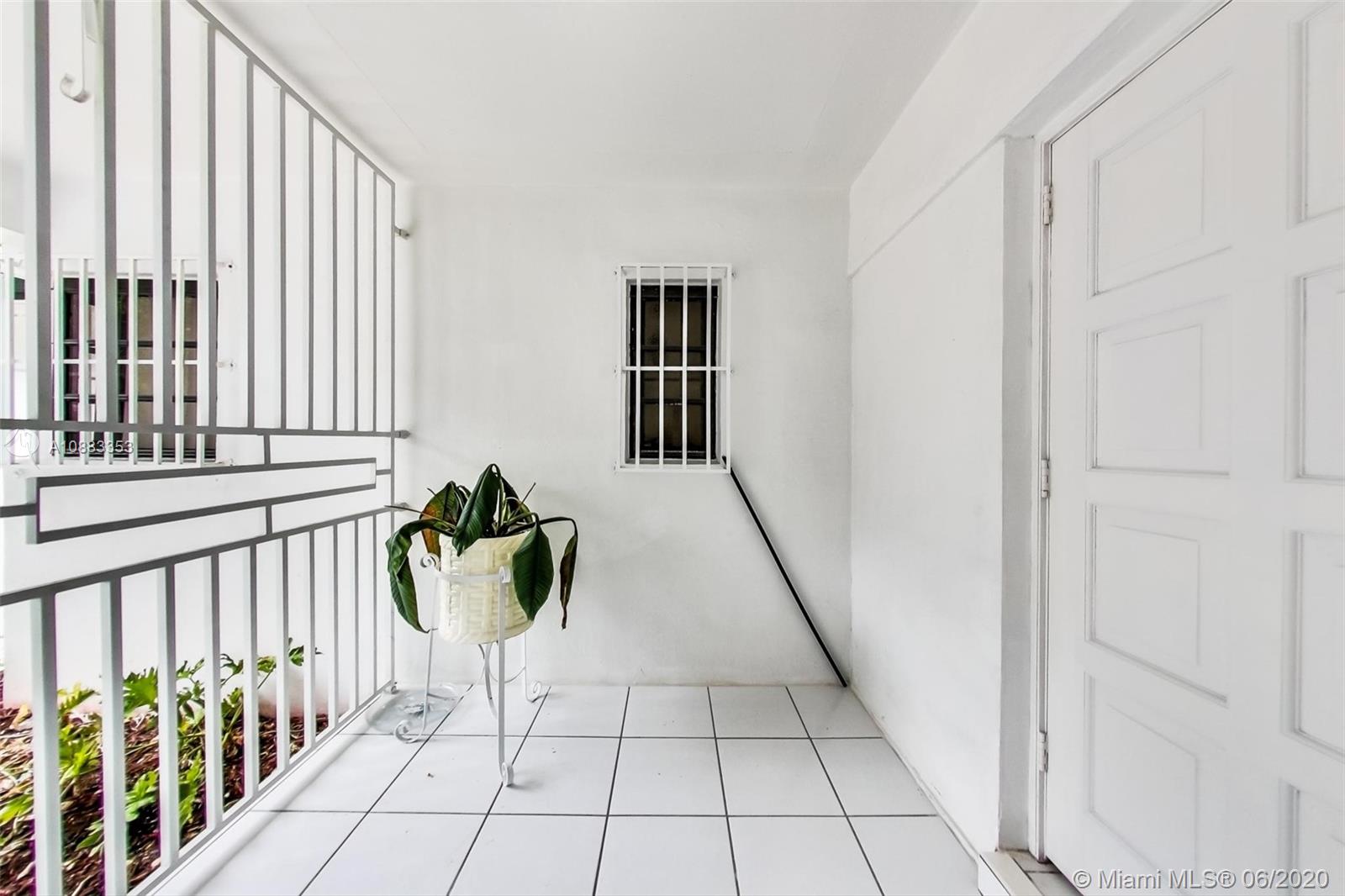 63 Southwest 31st Road Miami, FL 33129 - Photo 5 of 34 a view of entryway