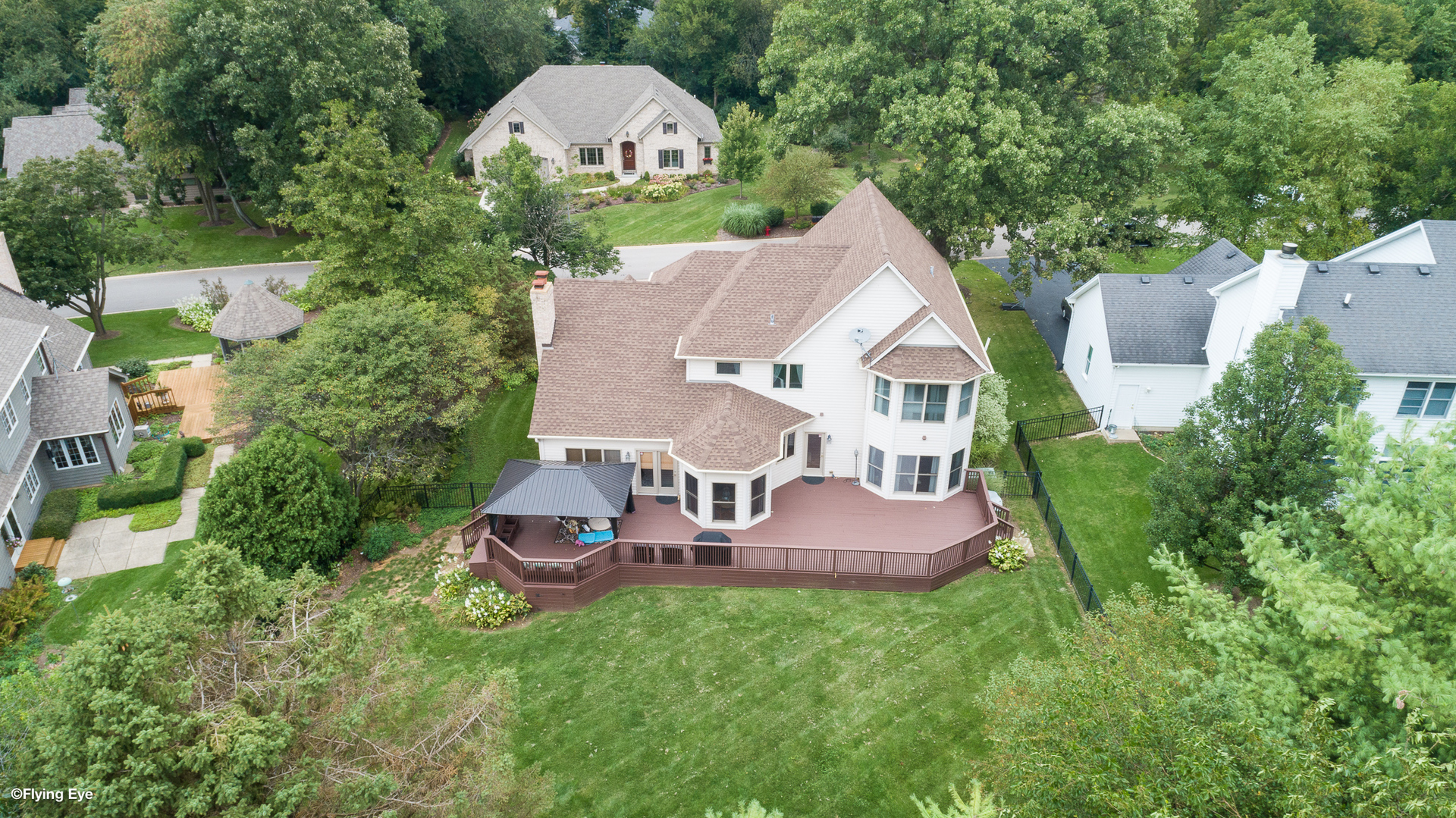 1 Walnut Lane Sugar Grove, IL 60554 - Photo 33 of 35 an aerial view of a house with a garden and outdoor seating
