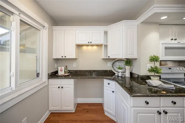 $244,500 | 847 Knickerbacker Drive, Manchester, MO 63021