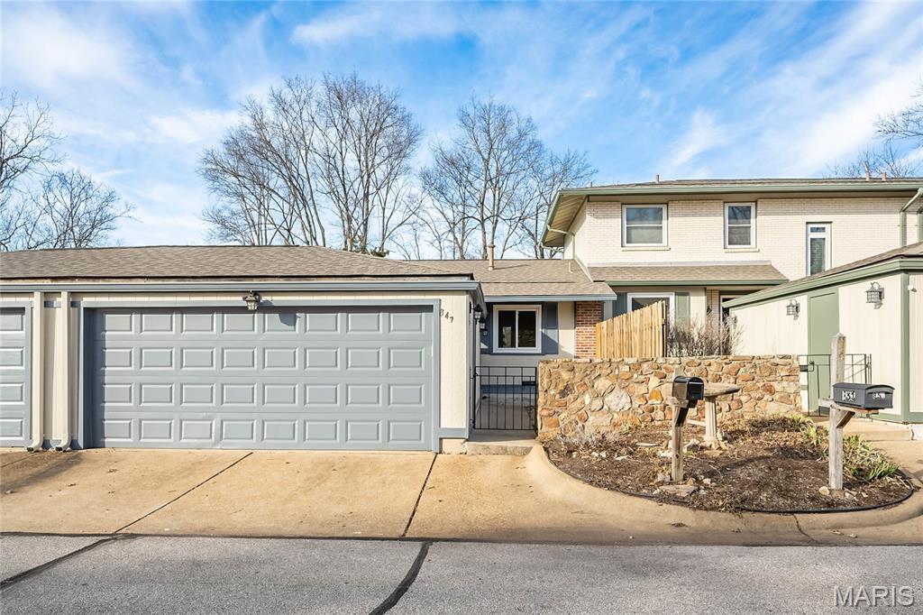 847 Knickerbacker Drive Manchester, MO 63021 - Photo 2 of 43