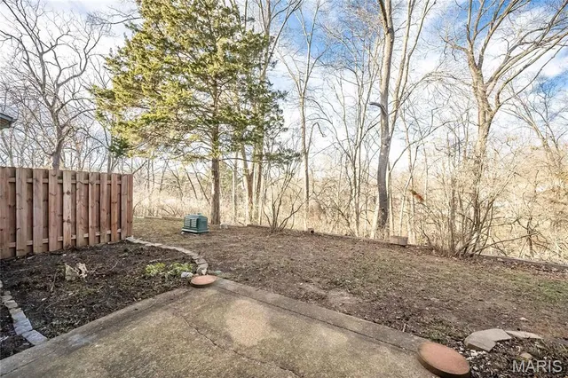 $244,500 | 847 Knickerbacker Drive, Manchester, MO 63021