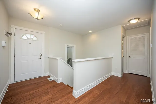 $244,500 | 847 Knickerbacker Drive, Manchester, MO 63021