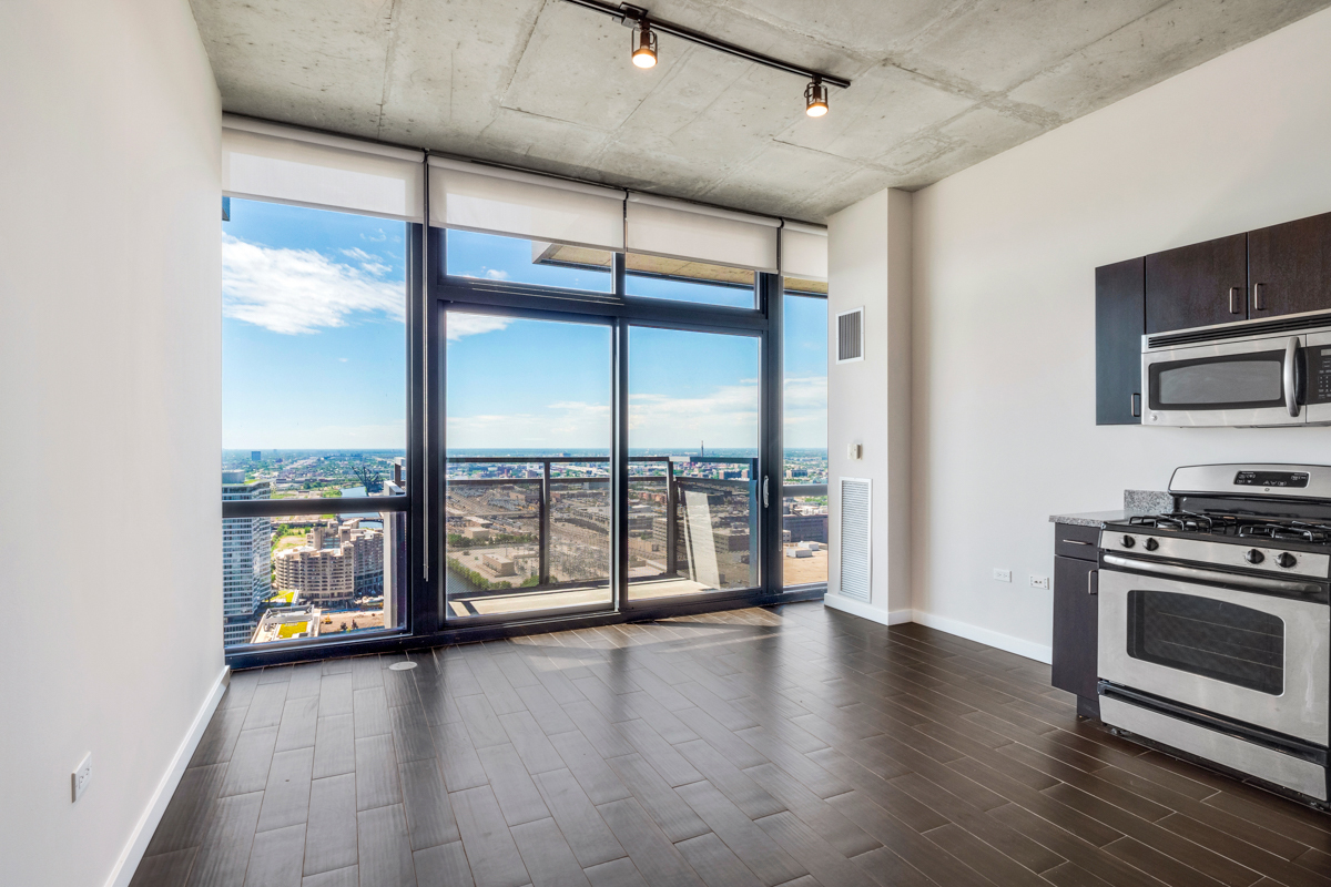 235 West Van Buren Street, Unit 3708 Chicago, IL 60607 - Photo 4 of 15