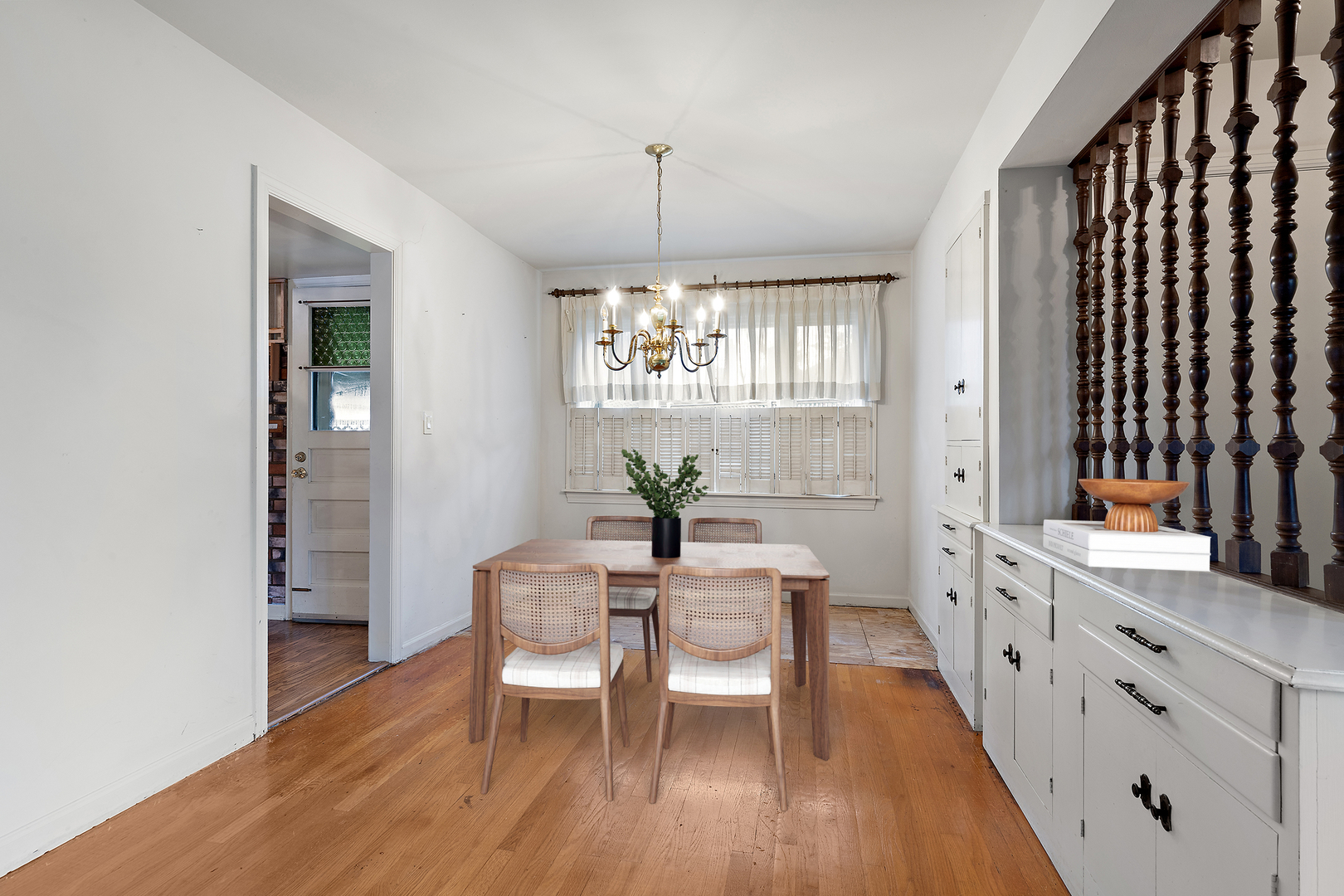 218 Parkview Road Glenview, IL 60025 - Photo 5 of 24 Gallery Image 5