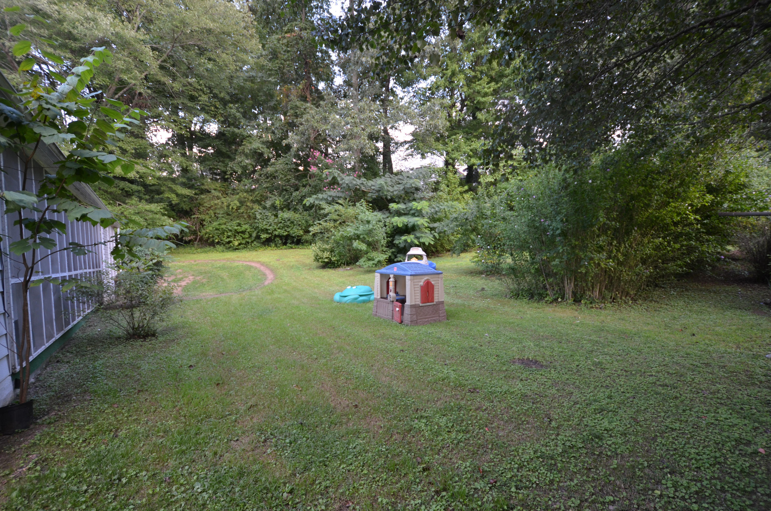189 Manhattan Avenue Oak Ridge, TN 37830 - Photo 14 of 14 DSC_0875