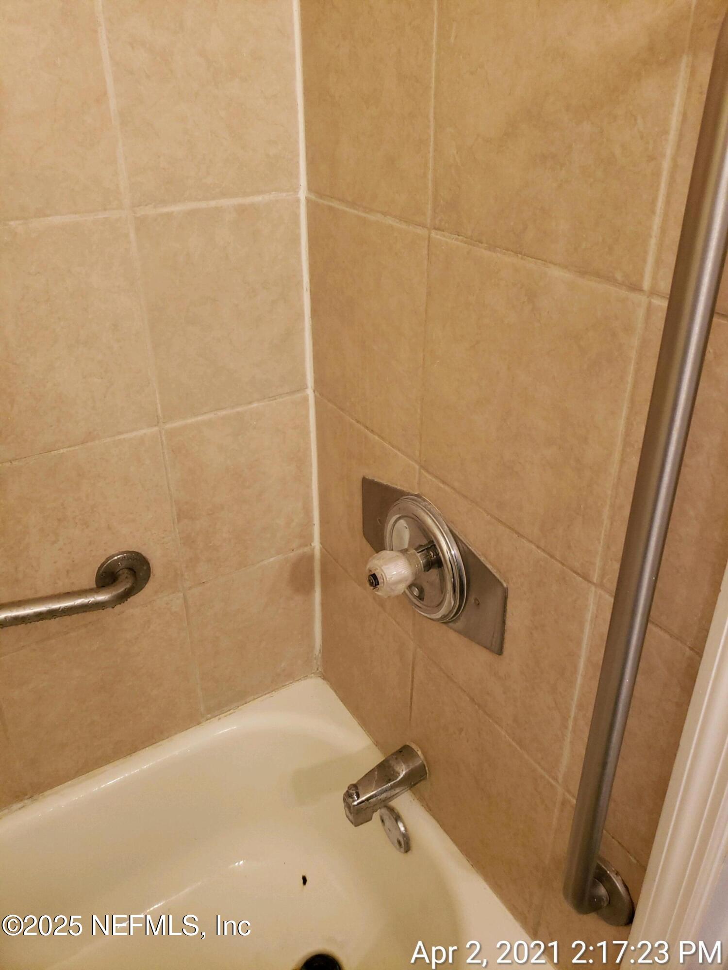 5811 Geranium Road Jacksonville, FL 32209 - Photo 17 of 29 Bath