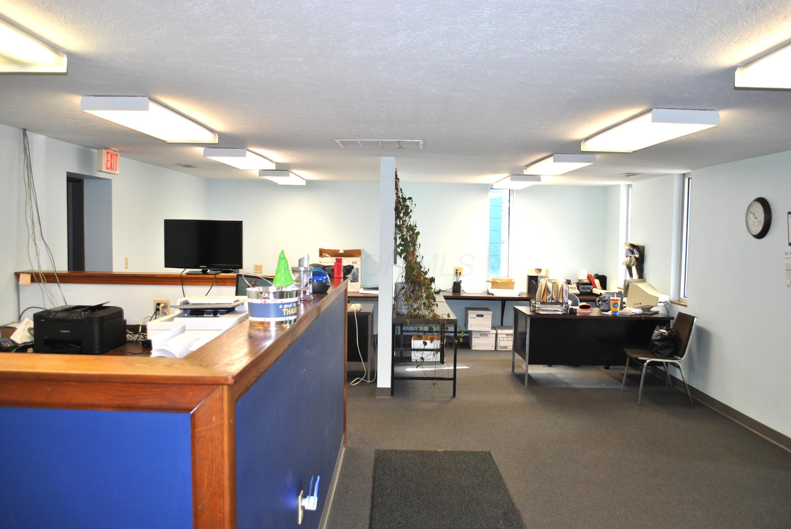 2882 Johnstown Road Columbus, OH 43219 - Photo 21 of 69 Reception Area