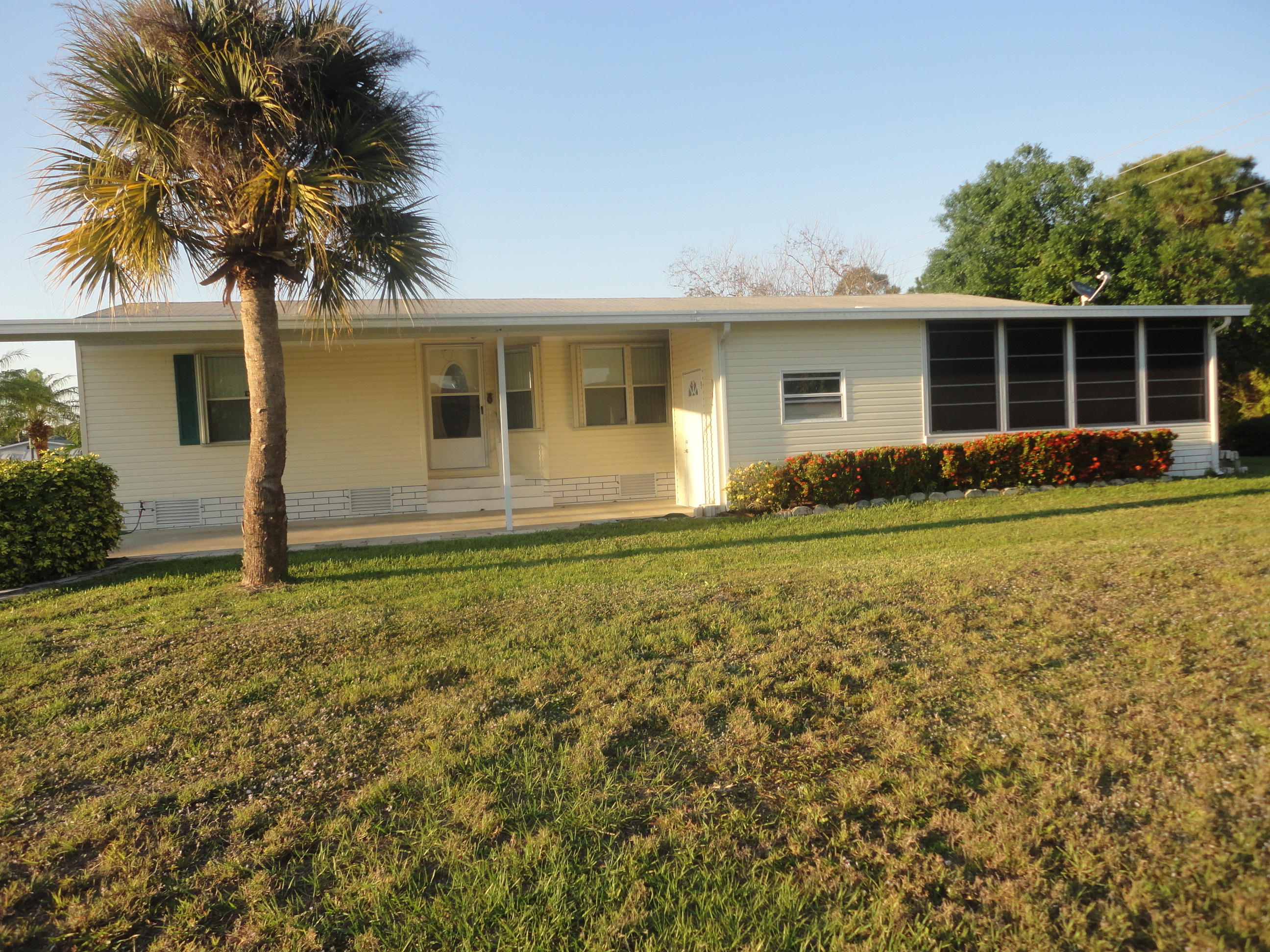484 Thames Bluff Ridge, Unit 47 Fort Pierce, FL 34982 - Photo 1 of 28 Front of House