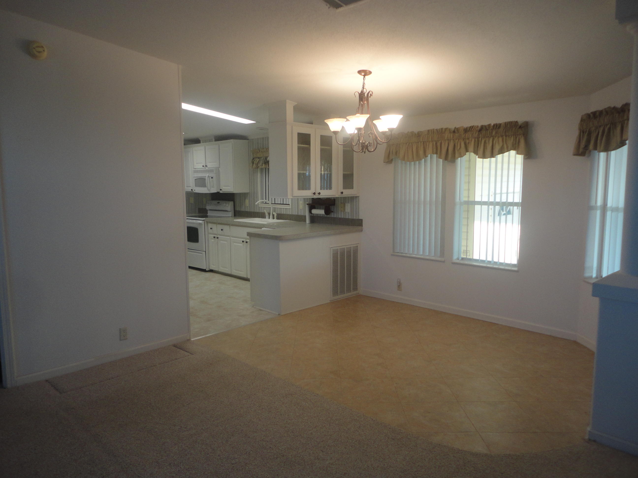 484 Thames Bluff Ridge, Unit 47 Fort Pierce, FL 34982 - Photo 3 of 28 DSC02294