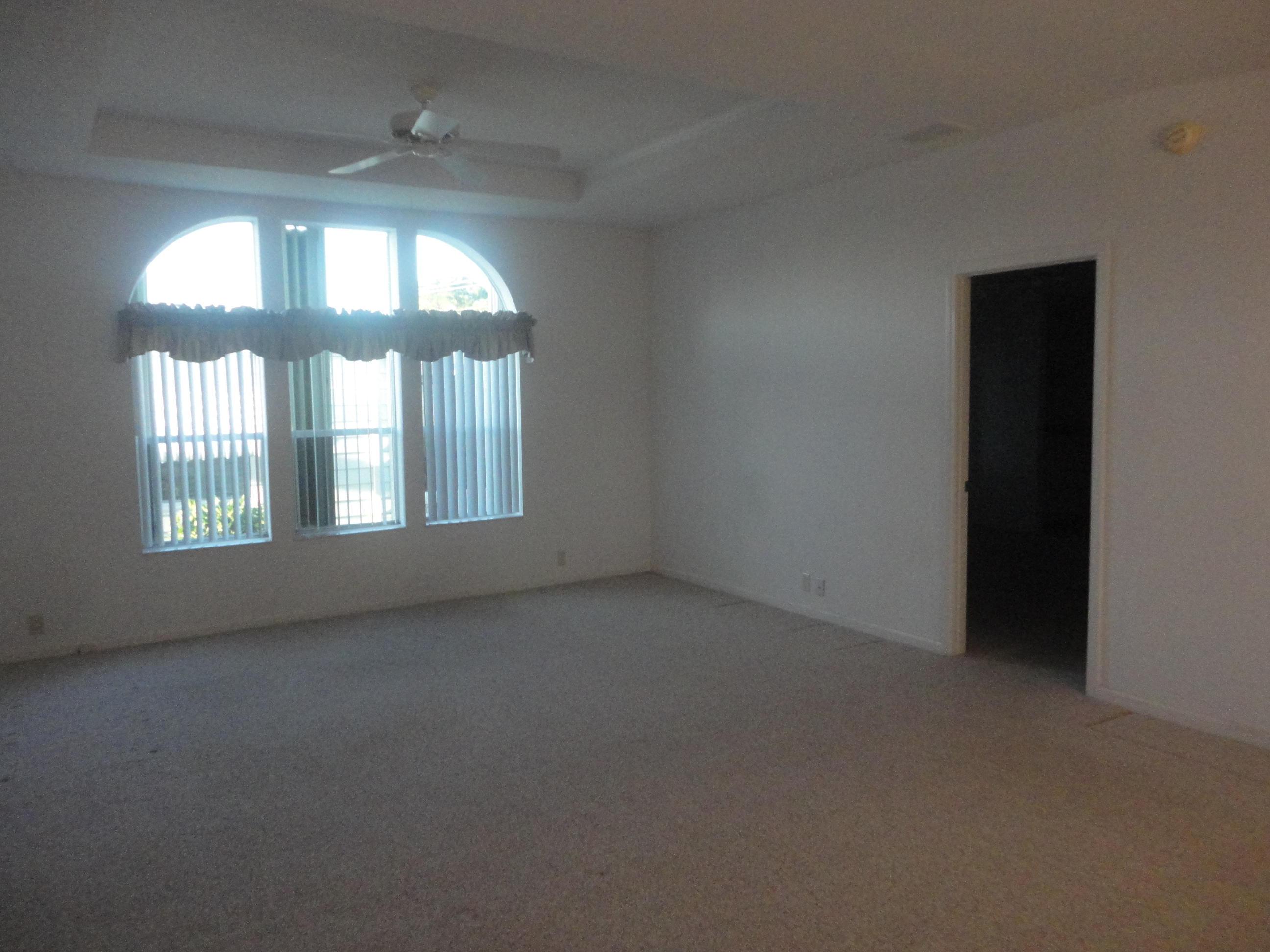 484 Thames Bluff Ridge, Unit 47 Fort Pierce, FL 34982 - Photo 6 of 28 DSC02298