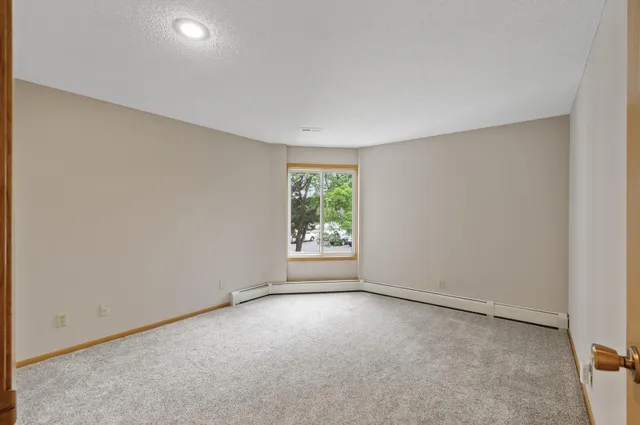 $185,000 | 14575 Burma Avenue West, Unit 205, Rosemount, MN 55068