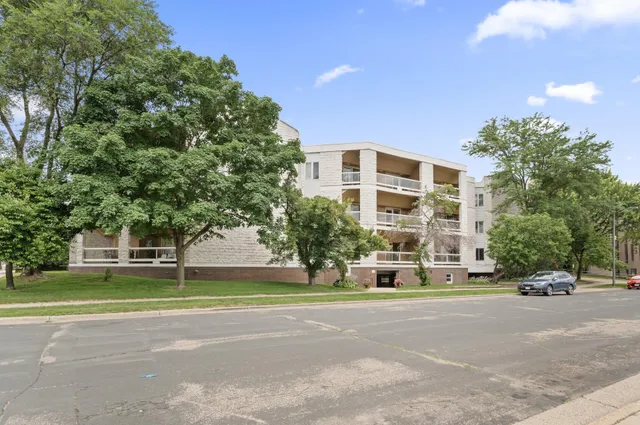 $185,000 | 14575 Burma Avenue West, Unit 205, Rosemount, MN 55068