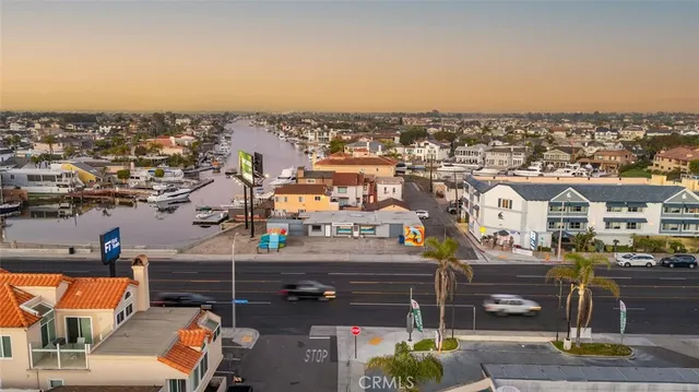 $6,000,000 | 16902-16910 Pacific Coast Highway, Sunset Beach, CA 90742