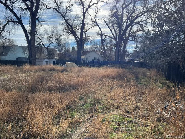 a view of outdoor space with sitting area
