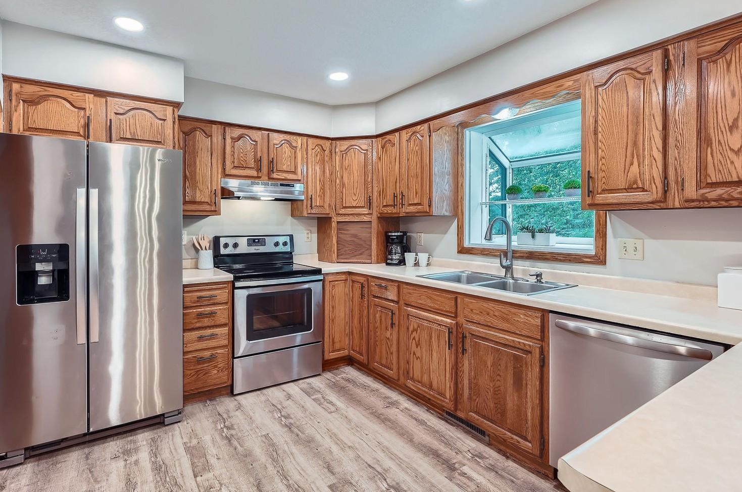 4900 Hodgson Rd Connection Shoreview, MN 55126 - Photo 5 of 20 Gallery Image 5
