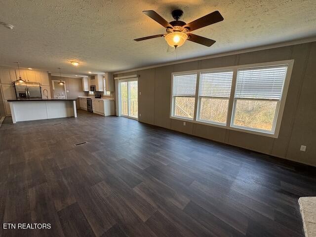 313 Salem Road McMinnville, TN 37110 - Photo 9 of 52 a view of an empty room with a window