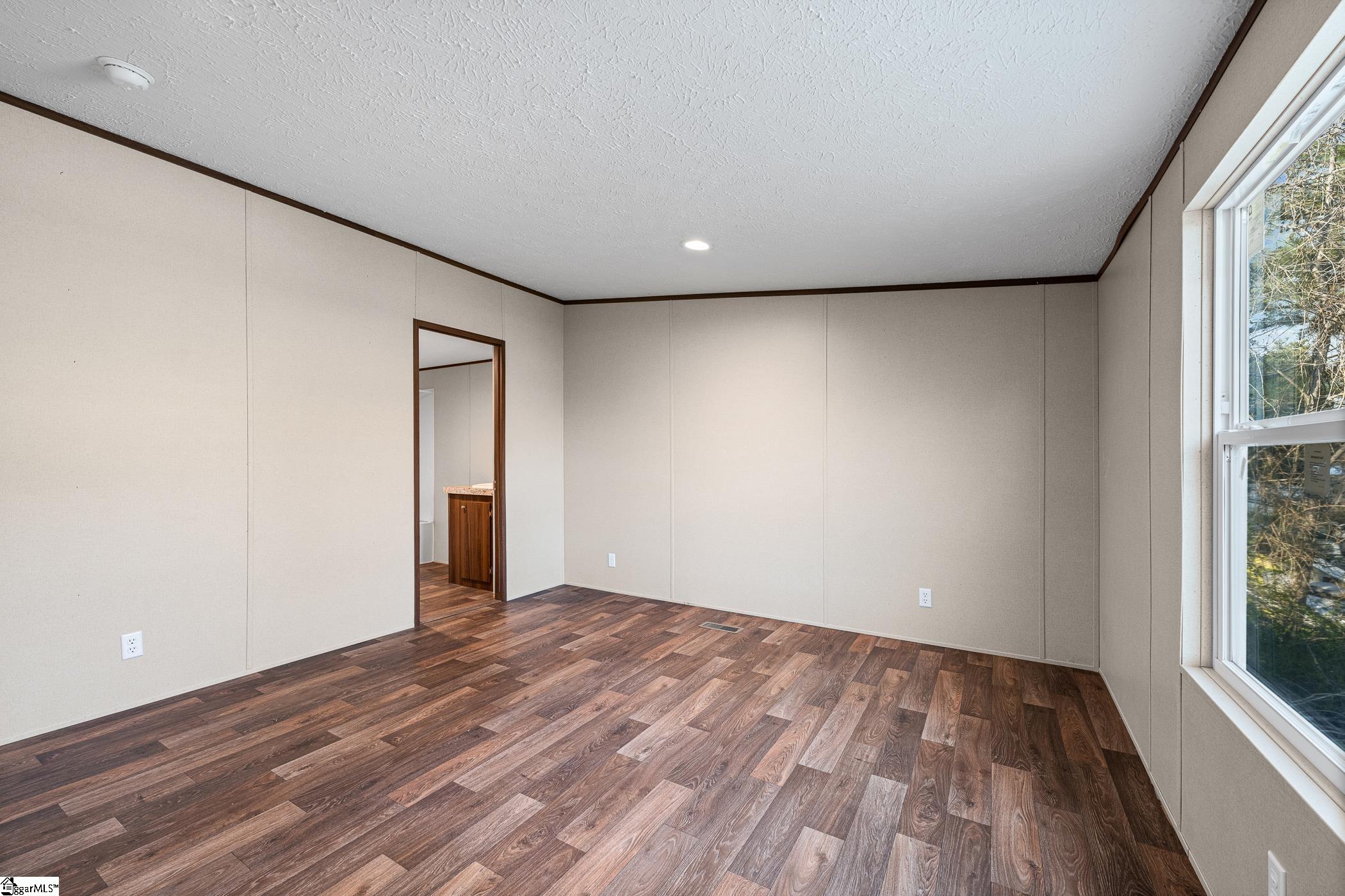 2231 Westminster Highway Walhalla, SC 29691 - Photo 7 of 38