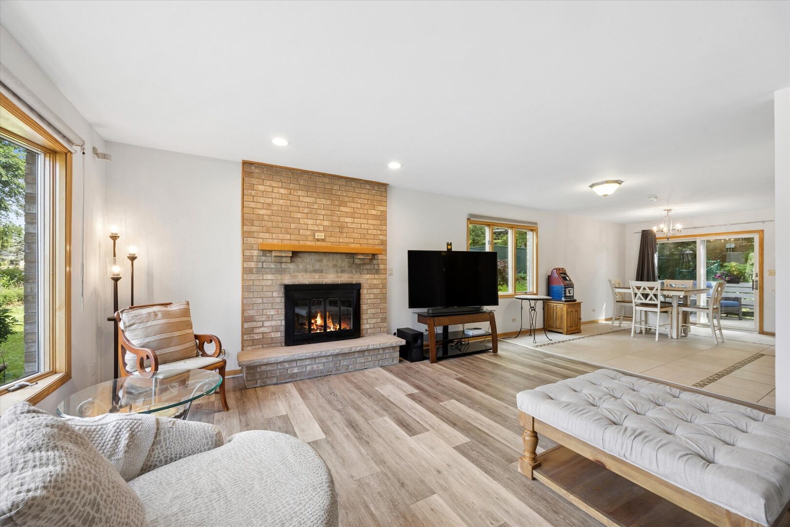 11131 Dineff Road Lemont, IL 60439 - Photo 18 of 37