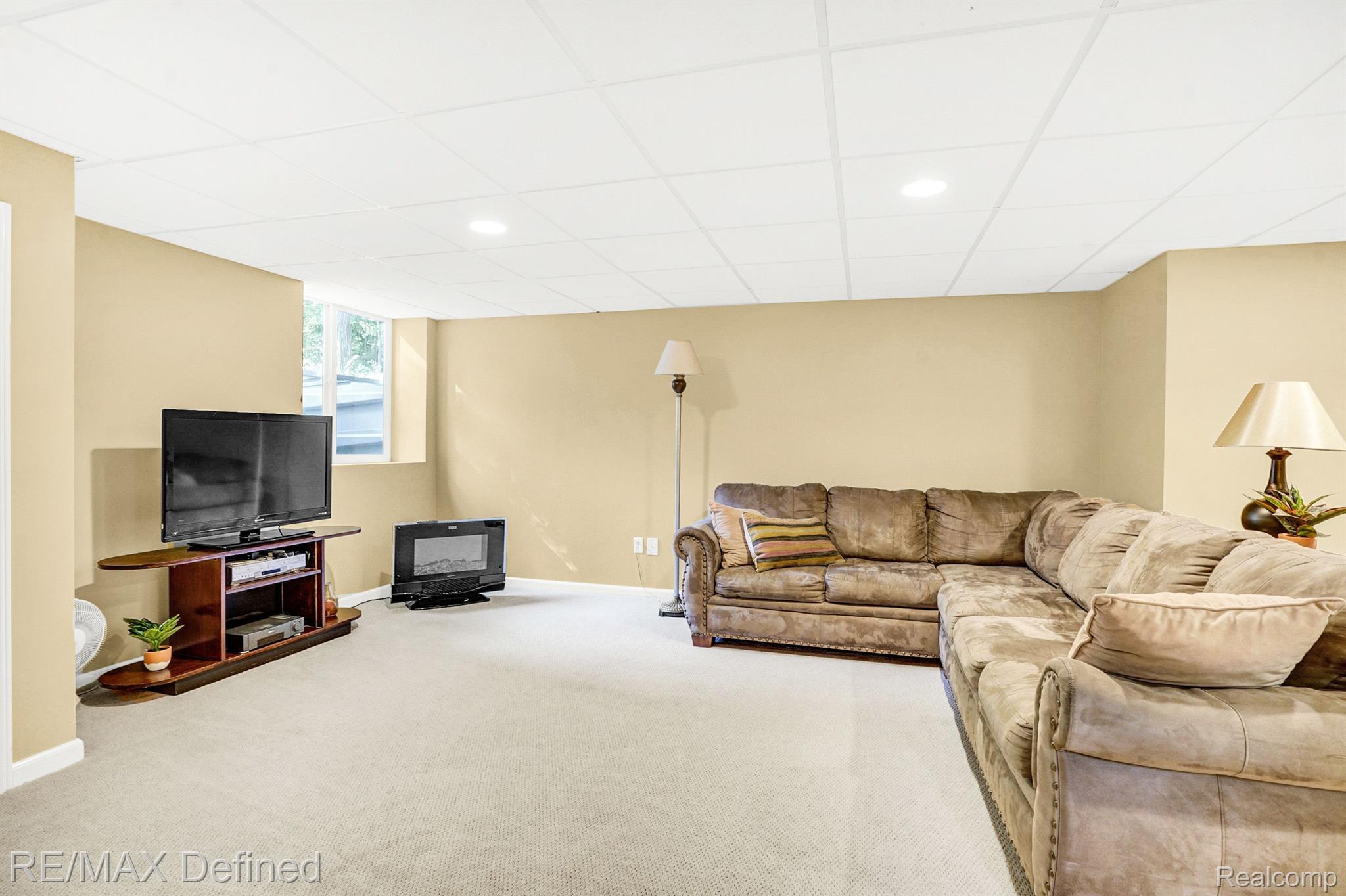3260 Fulham Drive Rochester, MI 48309 - Photo 32 of 42 Gallery Image 32