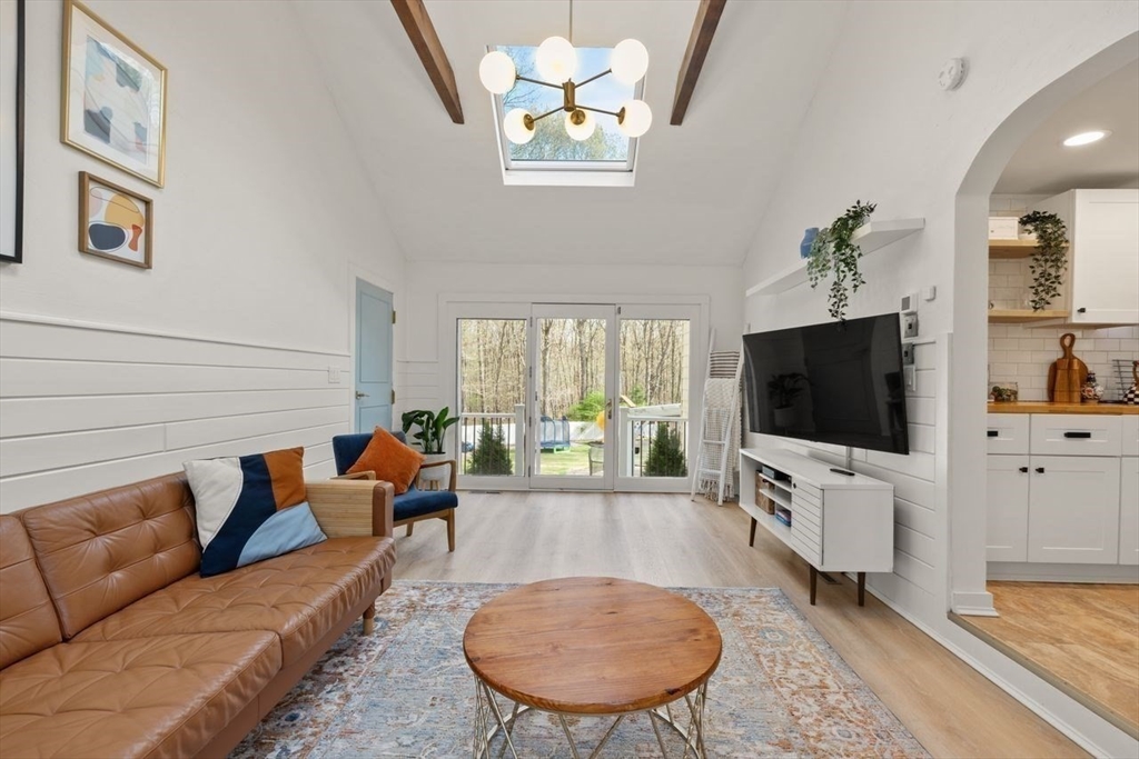 62 Deerfield Road Sharon, MA 02067 - Photo 9 of 42