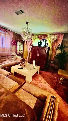 $100,000 | 1335 Chestnut Street, Clarksdale, MS 38614