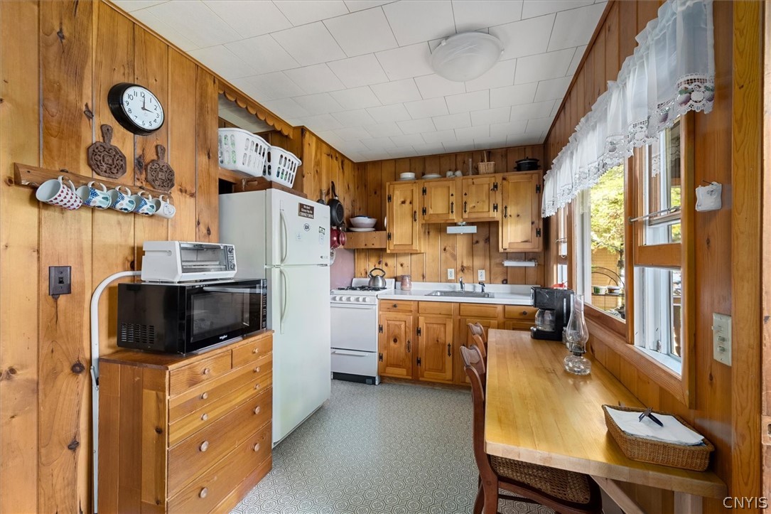 17 6th Lake Road Inlet, NY 13360 - Photo 12 of 23 Kitchen