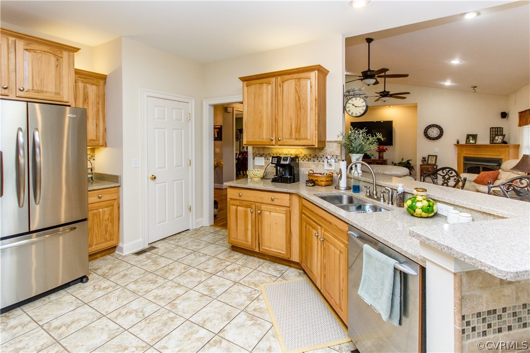 1490 Robertsons Road Blackstone, VA 23824 - Photo 4 of 29 Gallery Image 4