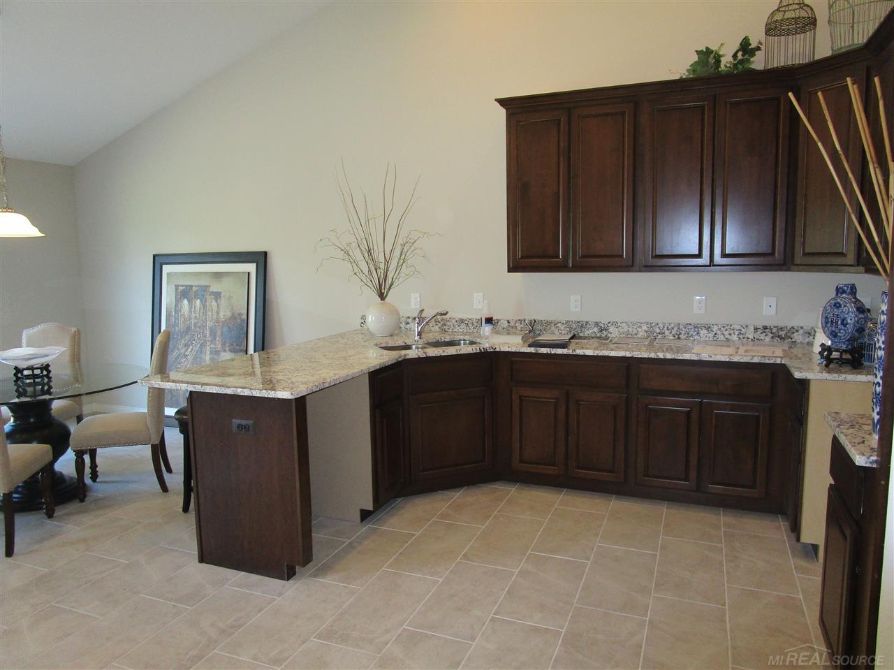 47352 Mariner's Pte New Baltimore, MI 48051 - Photo 4 of 7
