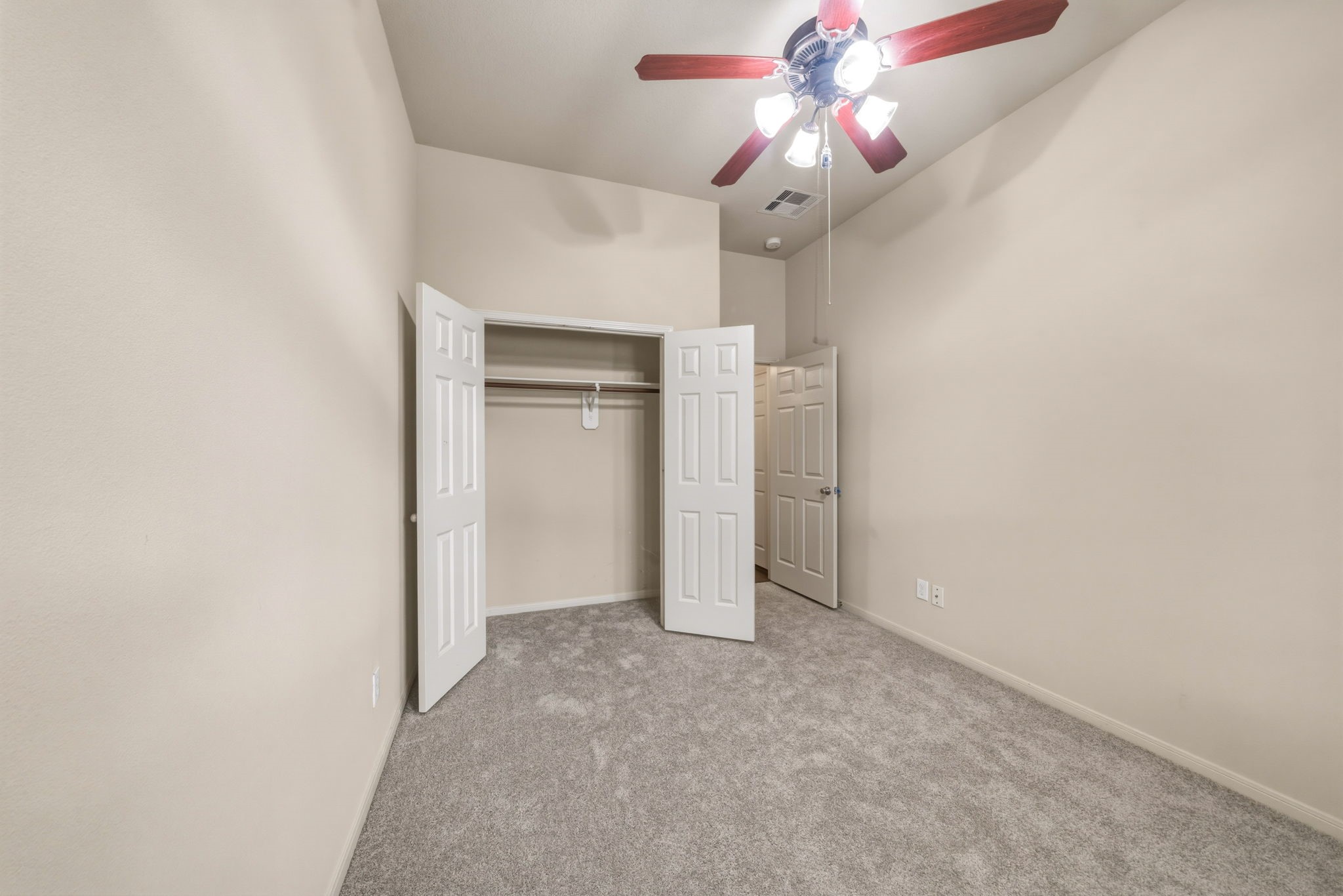 15919 Walnut Shores Drive Houston, TX 77044 - Photo 26 of 36