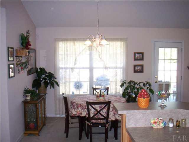 7097 Woodside Road Pensacola, FL 32526 - Photo 5 of 22 Eat-In Area