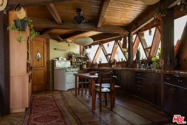 $11,000 | 20269 Croydon Lane, Topanga, CA 90290