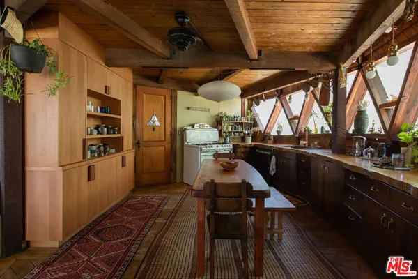 $11,000 | 20269 Croydon Lane, Topanga, CA 90290