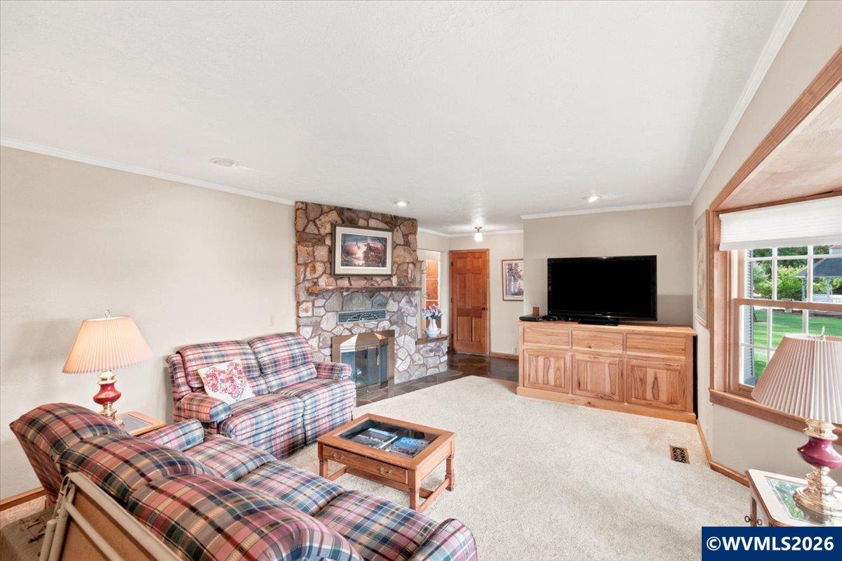 34361 Riverside Drive Albany, OR 97321 - Photo 5 of 50
