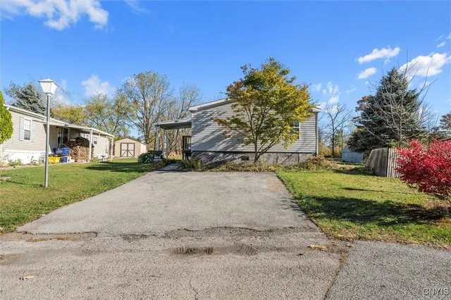 $74,900 | 423 Mountain Ash, Hopewell, NY 14424