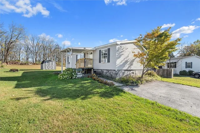 $74,900 | 423 Mountain Ash, Hopewell, NY 14424