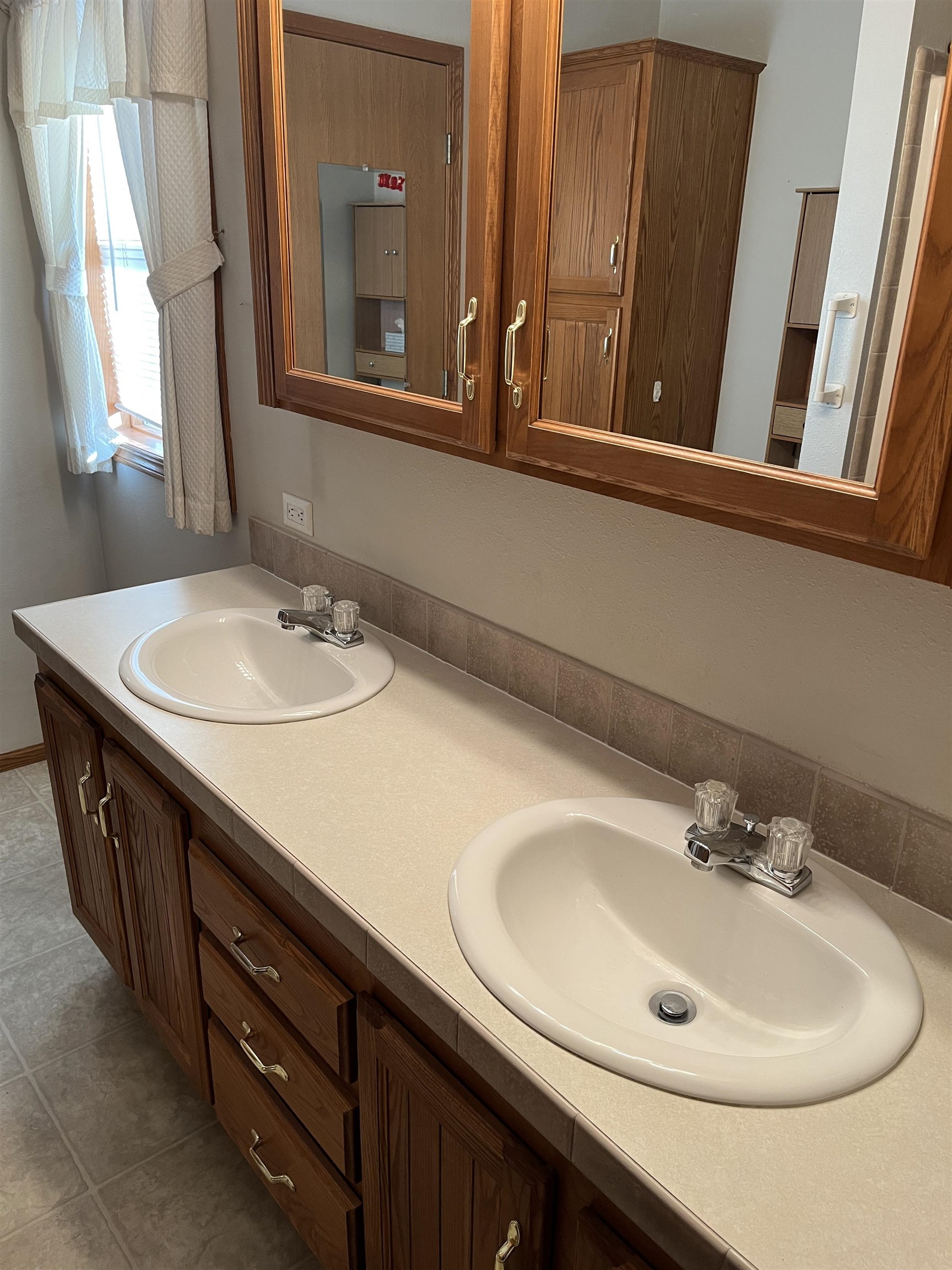 2718 Morris Thomas Road Duluth, MN 55811 - Photo 24 of 27 Gallery Image 24