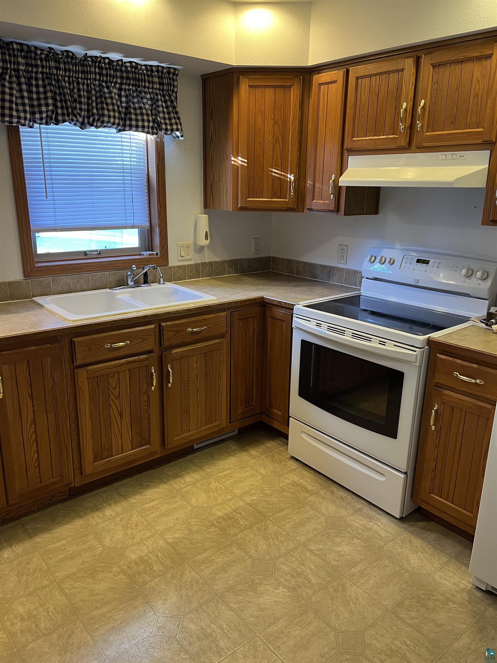 2718 Morris Thomas Road Duluth, MN 55811 - Photo 8 of 27 Gallery Image 8