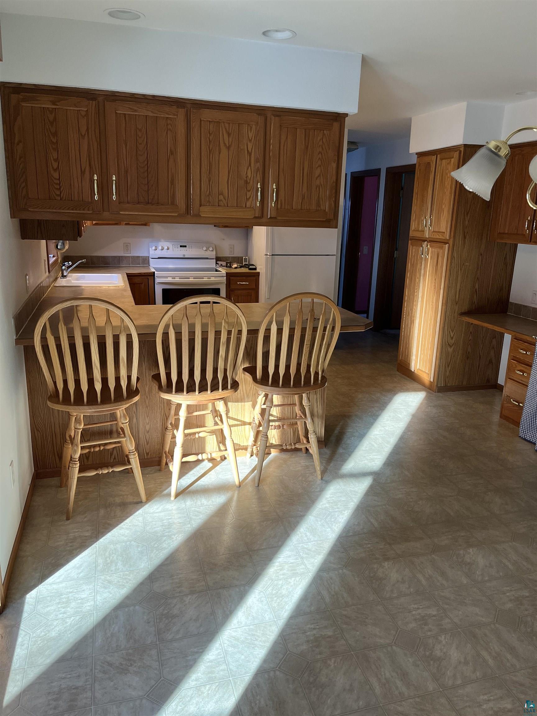 2718 Morris Thomas Road Duluth, MN 55811 - Photo 9 of 27 Gallery Image 9