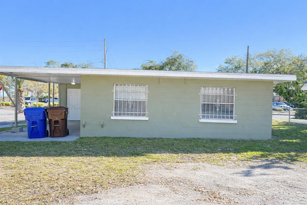 413 West Bryan Street Kissimmee, FL 34741 - Photo 3 of 11