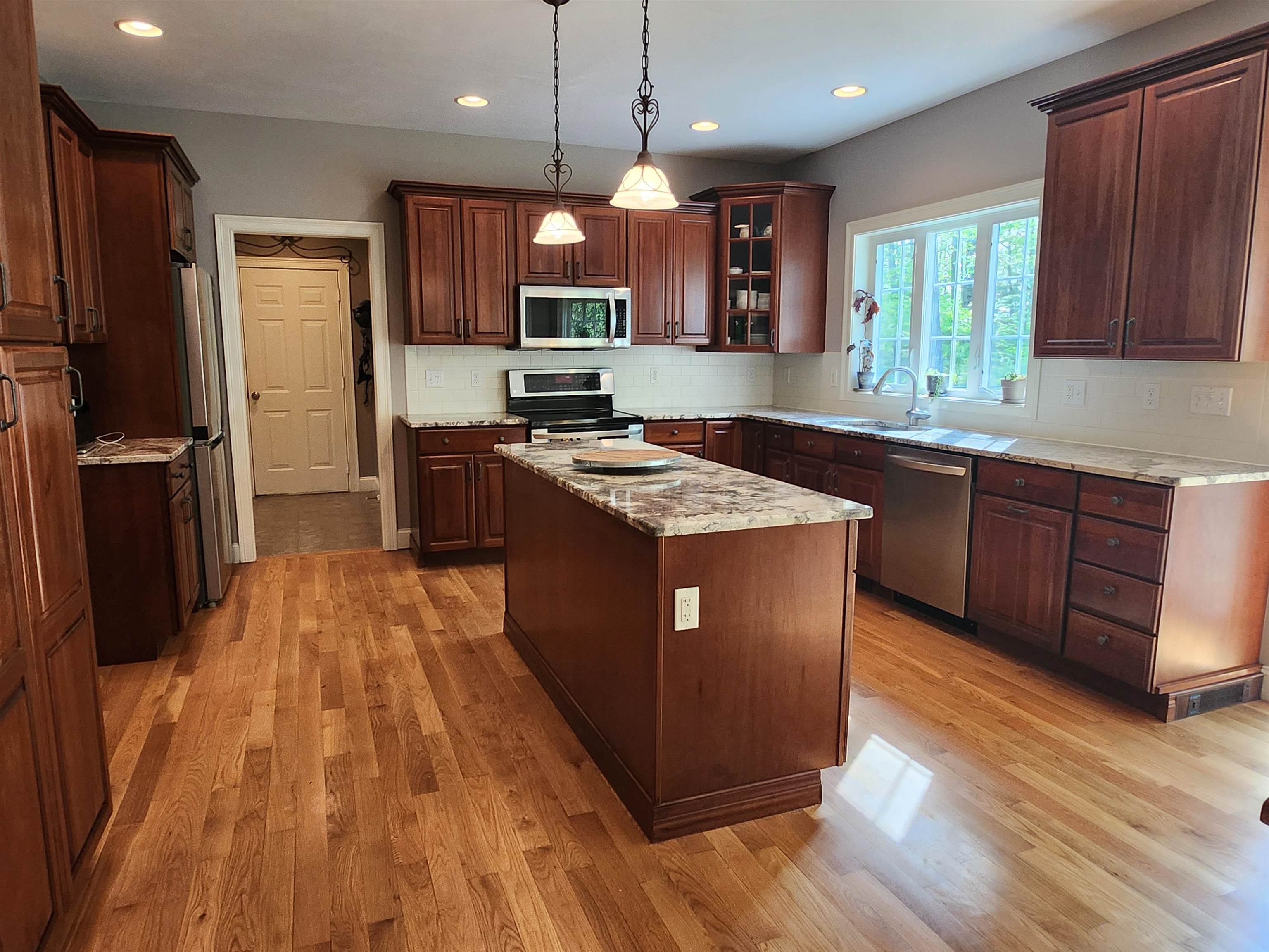 63 Gibbs Road Jaffrey, NH 03452 - Photo 5 of 40