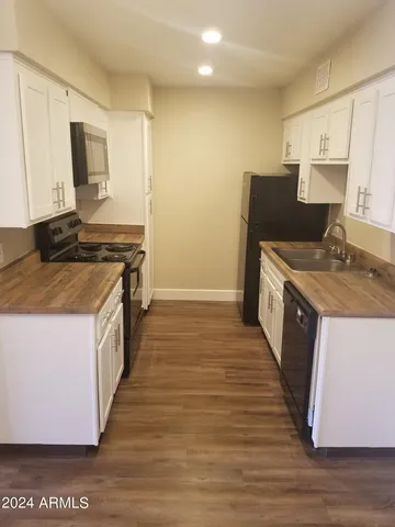 $1,259 | 12231 North 19th Street, Unit 2, Phoenix, AZ 85022