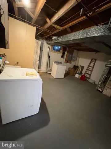 $2,700 | 146 Dumbarton Road, Baltimore, MD 21212