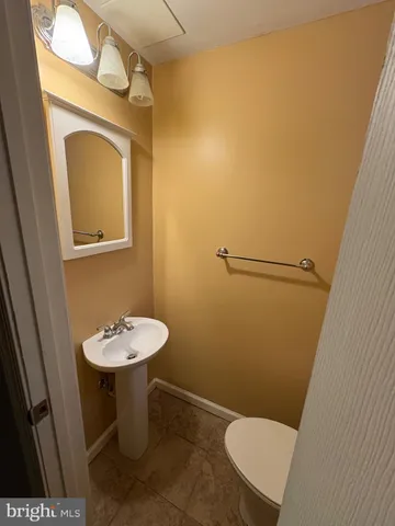 $2,700 | 146 Dumbarton Road, Baltimore, MD 21212