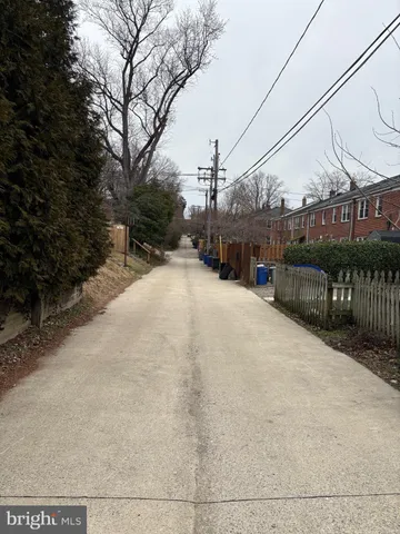 $2,700 | 146 Dumbarton Road, Baltimore, MD 21212