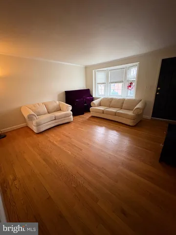 $2,700 | 146 Dumbarton Road, Baltimore, MD 21212