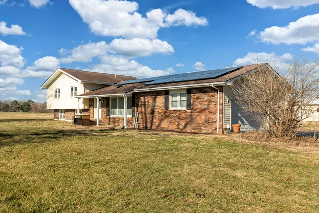 $295,000 | 14961 Laminack Road, Carterville, IL 62918