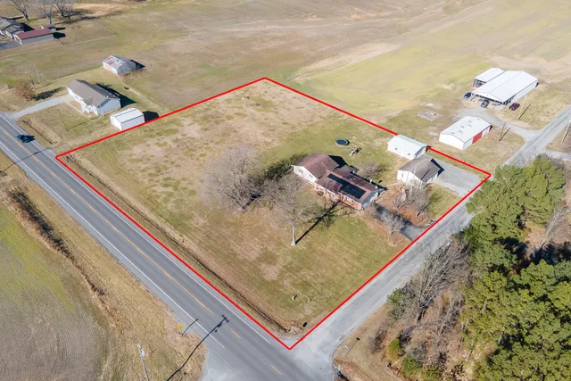 $295,000 | 14961 Laminack Road, Carterville, IL 62918